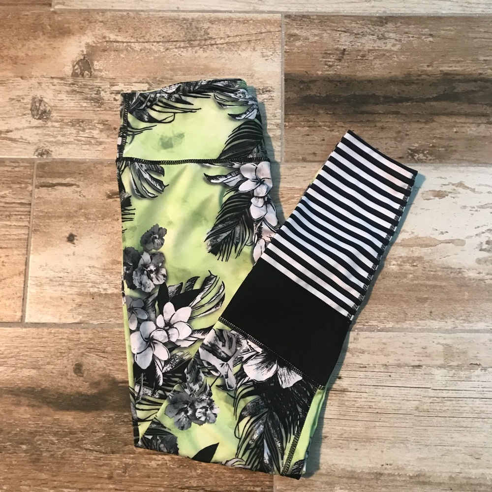 JESSICA SIMPSON🌸 leggings